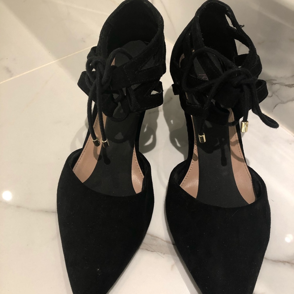 Shoes - Picture 5 of 6